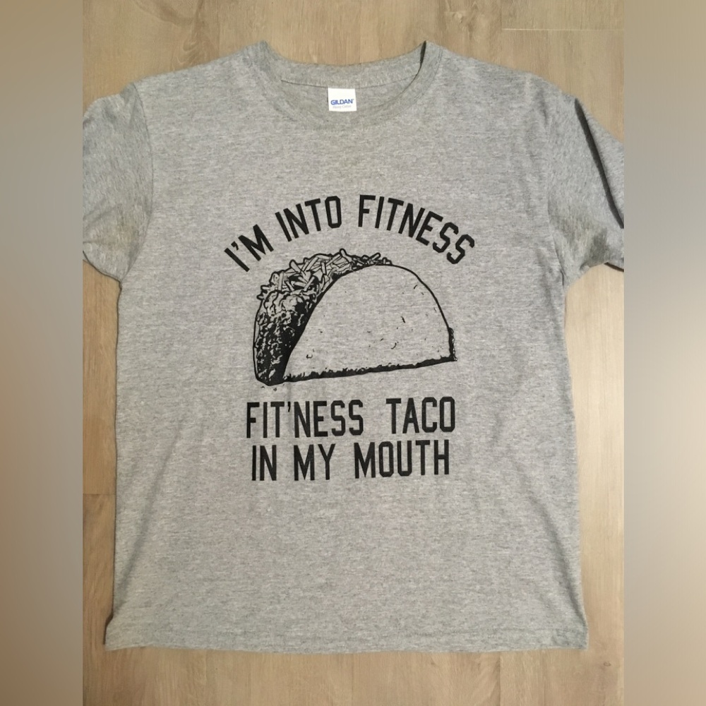 Graphic tee